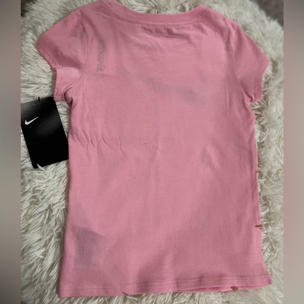Nike NWT Sparkle Swoosh T-shirt | Size 4T - Picture 5 of 6